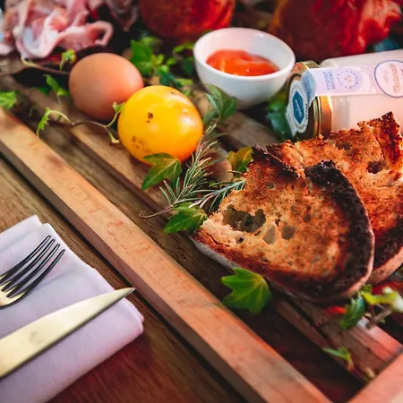 Reva ファームステイ モンフォルテ・ダルバ