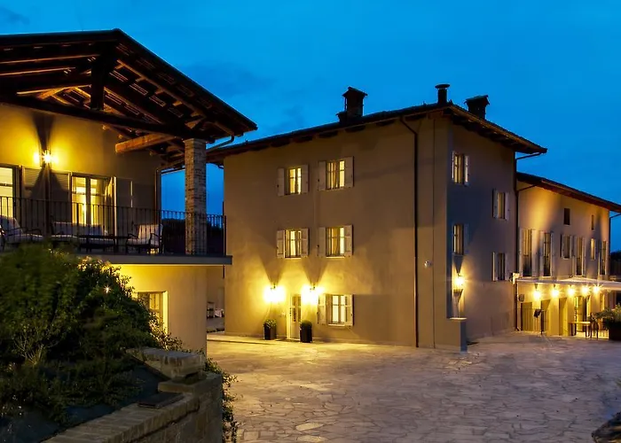 Réva Séjour à la ferme Monforte dʼAlba